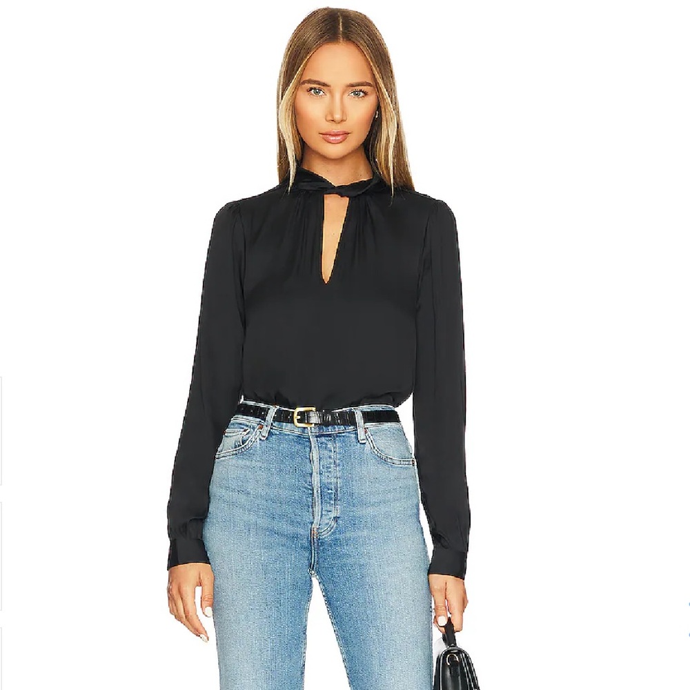 J180 NWT PAIGE Ceres Top In Black